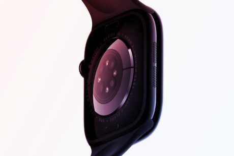 Az Apple újabb titoklopási botrányba keveredett: most az Oppo a főszereplő