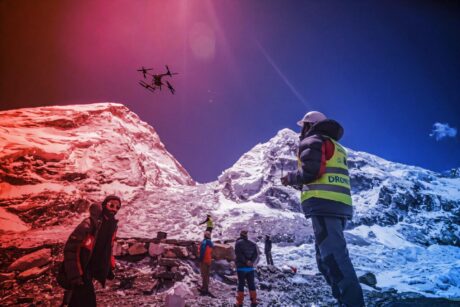 Az Everest szemetét is elintézik a drónok