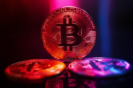 Az új csúcsa után zuhant be a Bitcoin árfolyama