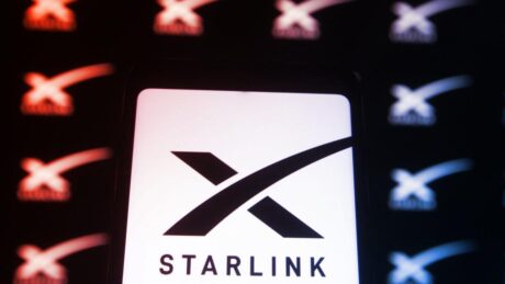 Űrből jön a net, a Starlink és Virginia összecsap
