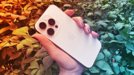 Az új iPhone 17 mindent az eSIM-re tesz fel, SIM-tálcát ne is keresd