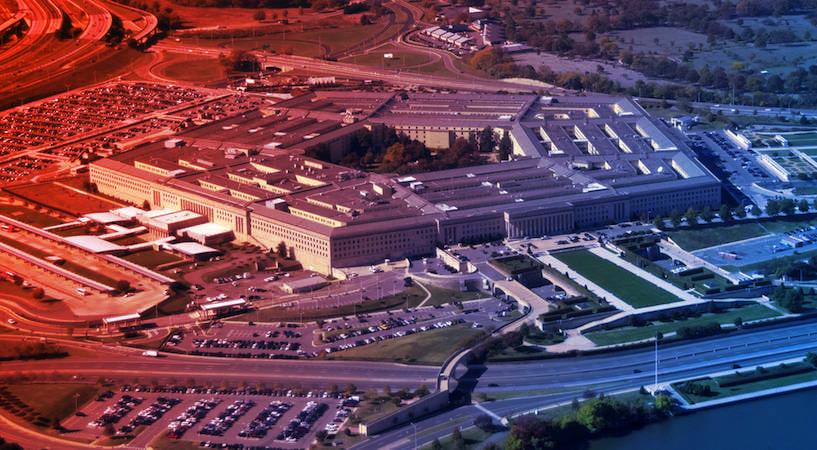 Az új Pentagon-kibervédelmi szabályok mindenkit sarokba szorítanak
