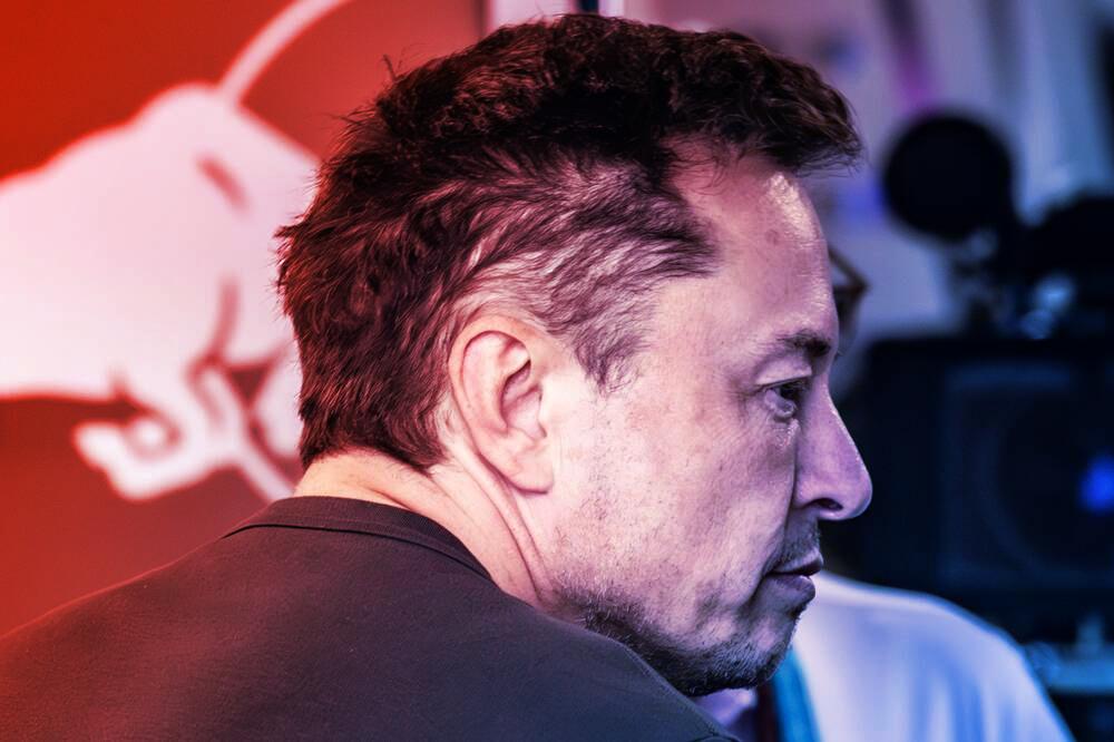 Elon Musk beperli az Apple-t és az OpenAI-t, mert kitiltották a Grokot