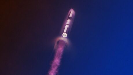 Űrversenyben a SpaceX, egy hét alatt dőltek a rekordok és estek a bakik