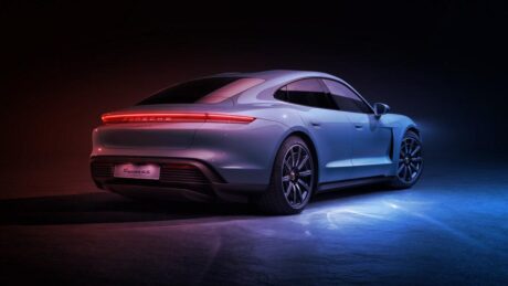 A Porsche visszatér a benzinmotorhoz, véget ér az elektromos korszak