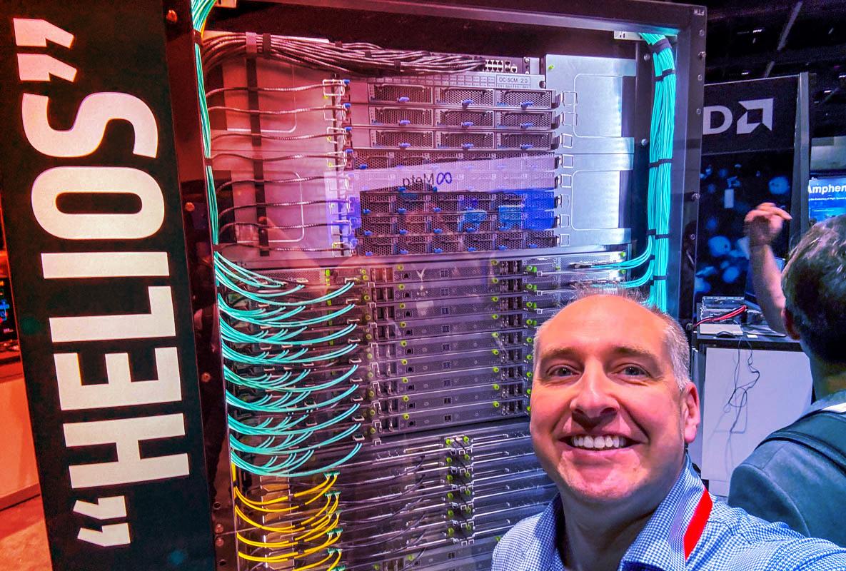 Az AMD és a Meta MI-szuperszekrényei szemben az OCP-n