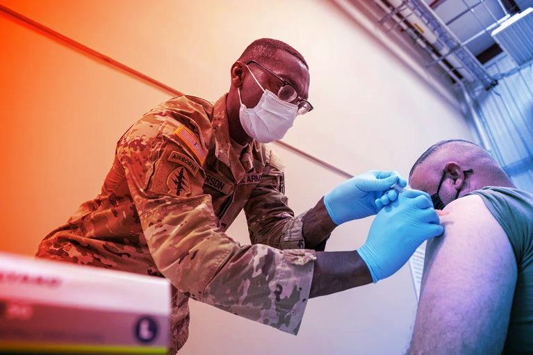 Az amerikai hadsereg segíthet az mRNS-vakcinák megmentésében