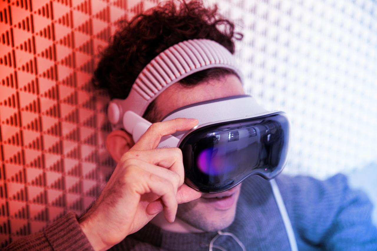 Az Apple Vision Pro M5 kényelmesebb, de még mindig magányos
