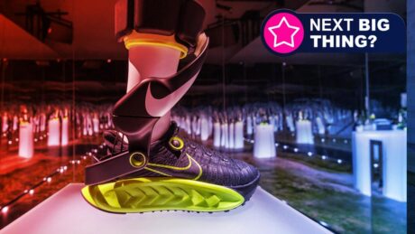 Az első motoros cipő: a Nike meghajtott lábbelije