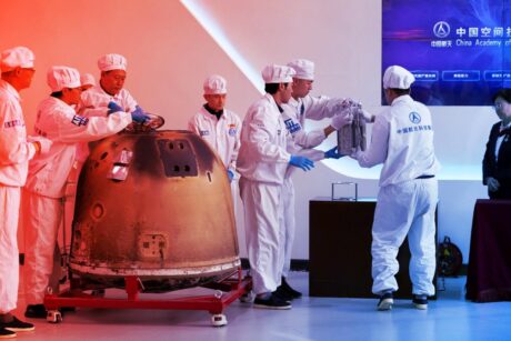 Az év meglepetése: meteorit-szilánkok a Hold túlsó oldalán