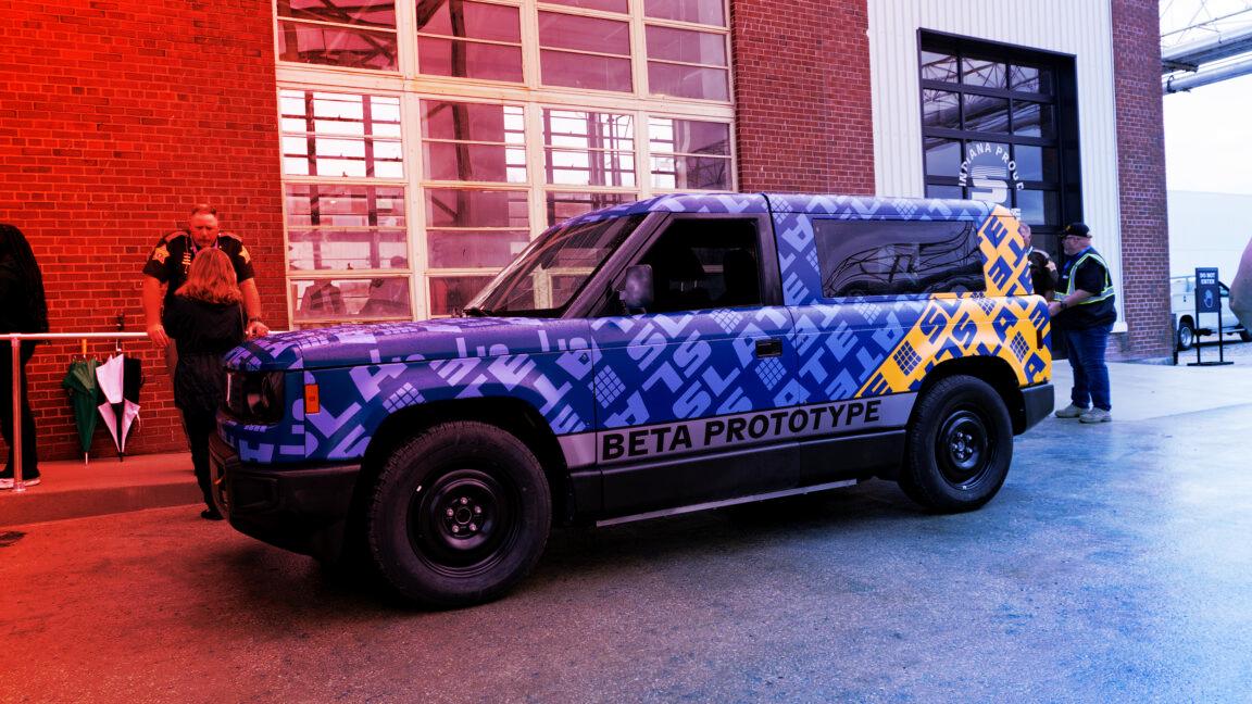 Az olcsó elektromos pickup érkezik: a Slate javítási tervei