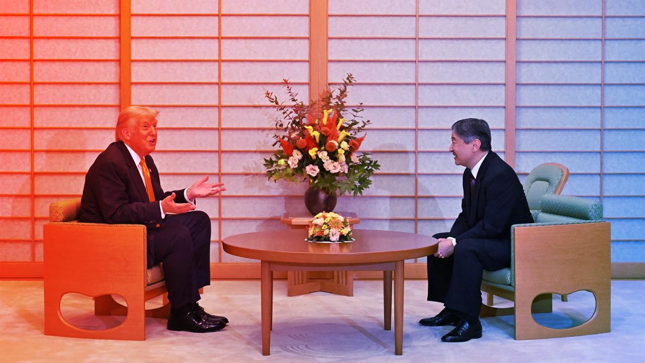 Japán királyi pompában fogadta az amerikai elnököt