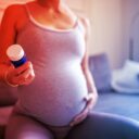 Terhesség alatt is bűnbak az antidepresszáns, veszélyes ez a hozzáállás