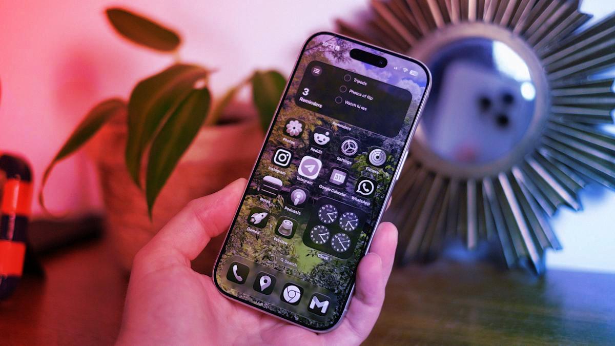 Az Apple Liquid Glass végre átlátszatlanabb lehet