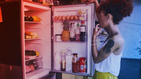 Penészes étel, levágható vagy inkább dobjuk ki?