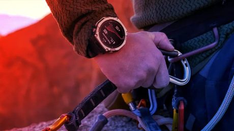 Az Amazfit T-Rex Ultra 2: a túrázók álomokosórája, minden földi jóval