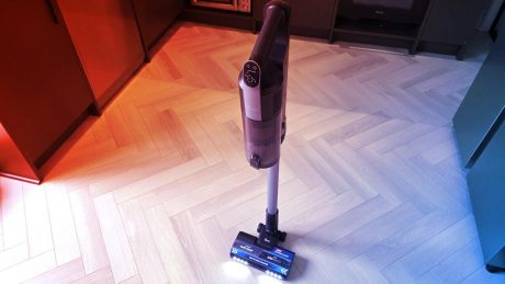 A könnyű, olcsó vezeték nélküli pálcasporszívók bajnoka: Hoover HF3 DynamicClean tesztje