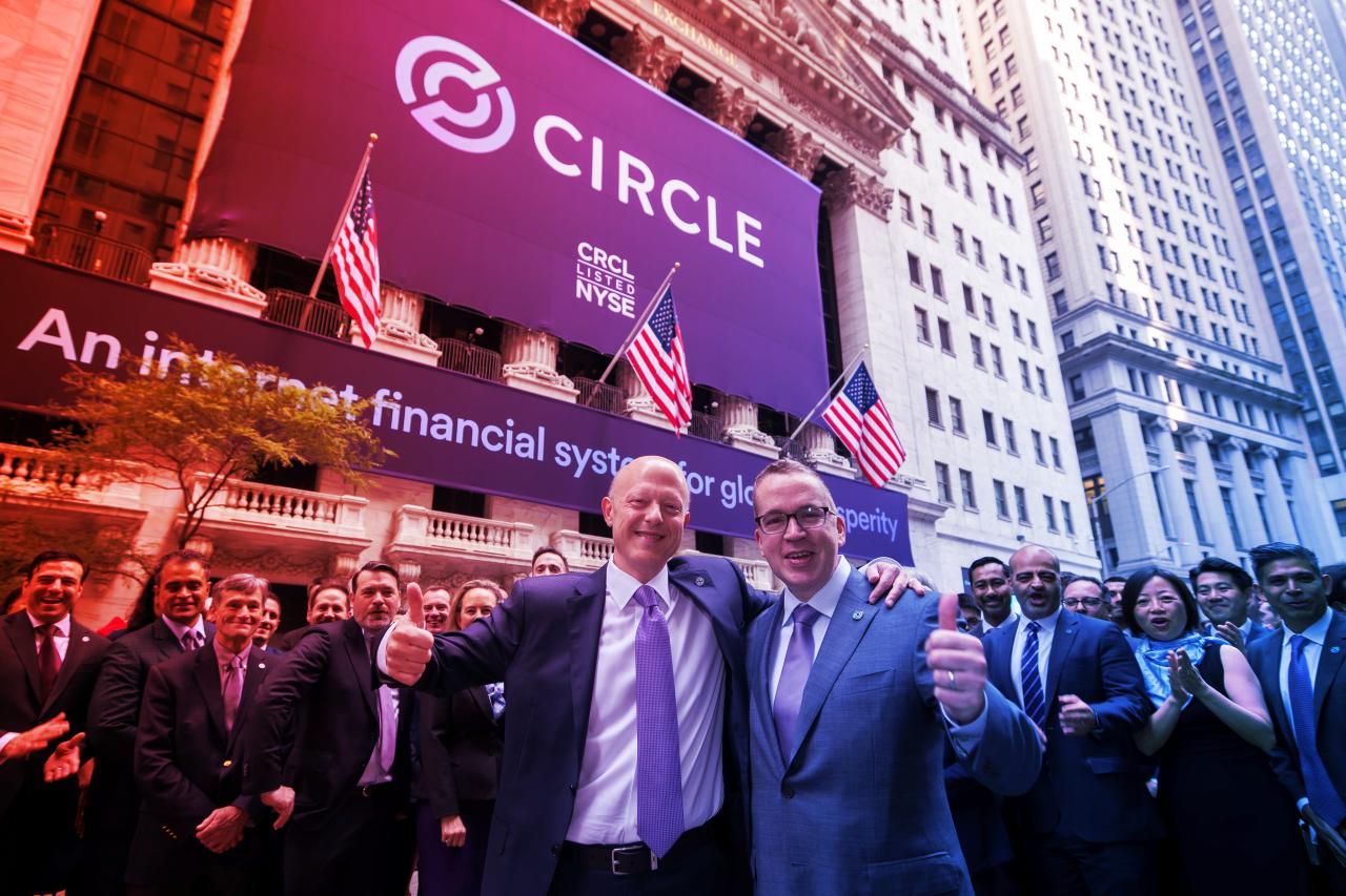 A stabilcoinok új királyai: óriási ugrás a Coinbase és a Circle részvényeinél