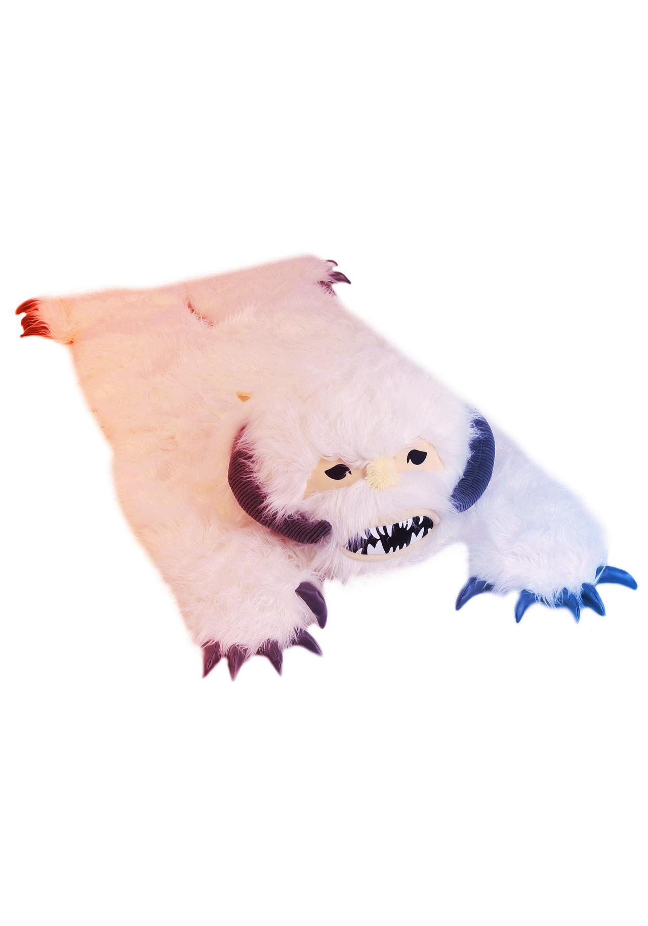 Ágyad előtt a Wampa teteme?