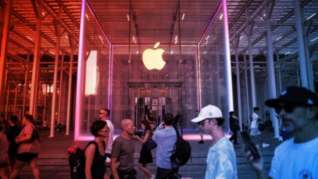 Az Apple végre elkészült a saját MI-chatbotjával