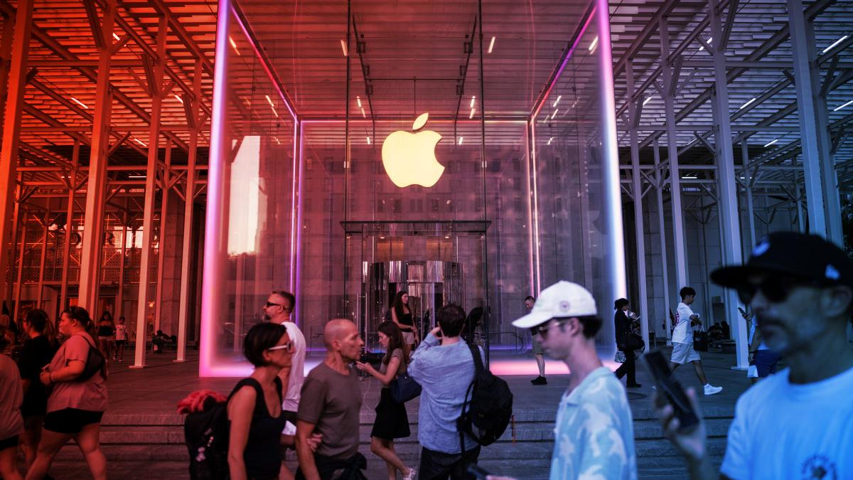 Az Apple végre elkészült a saját MI-chatbotjával