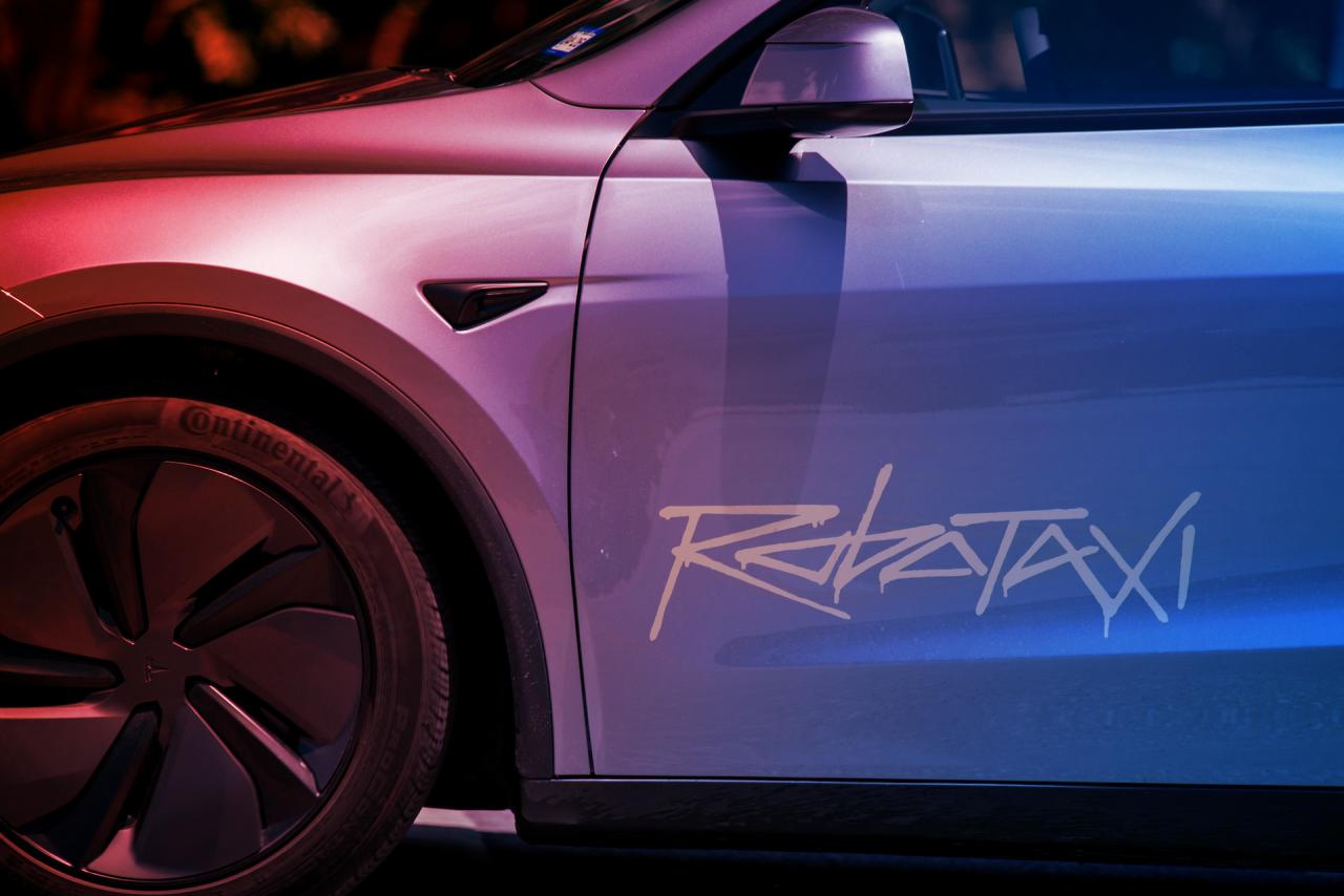 Az önvezető Tesla-taxik máris bajba kerültek Austinban