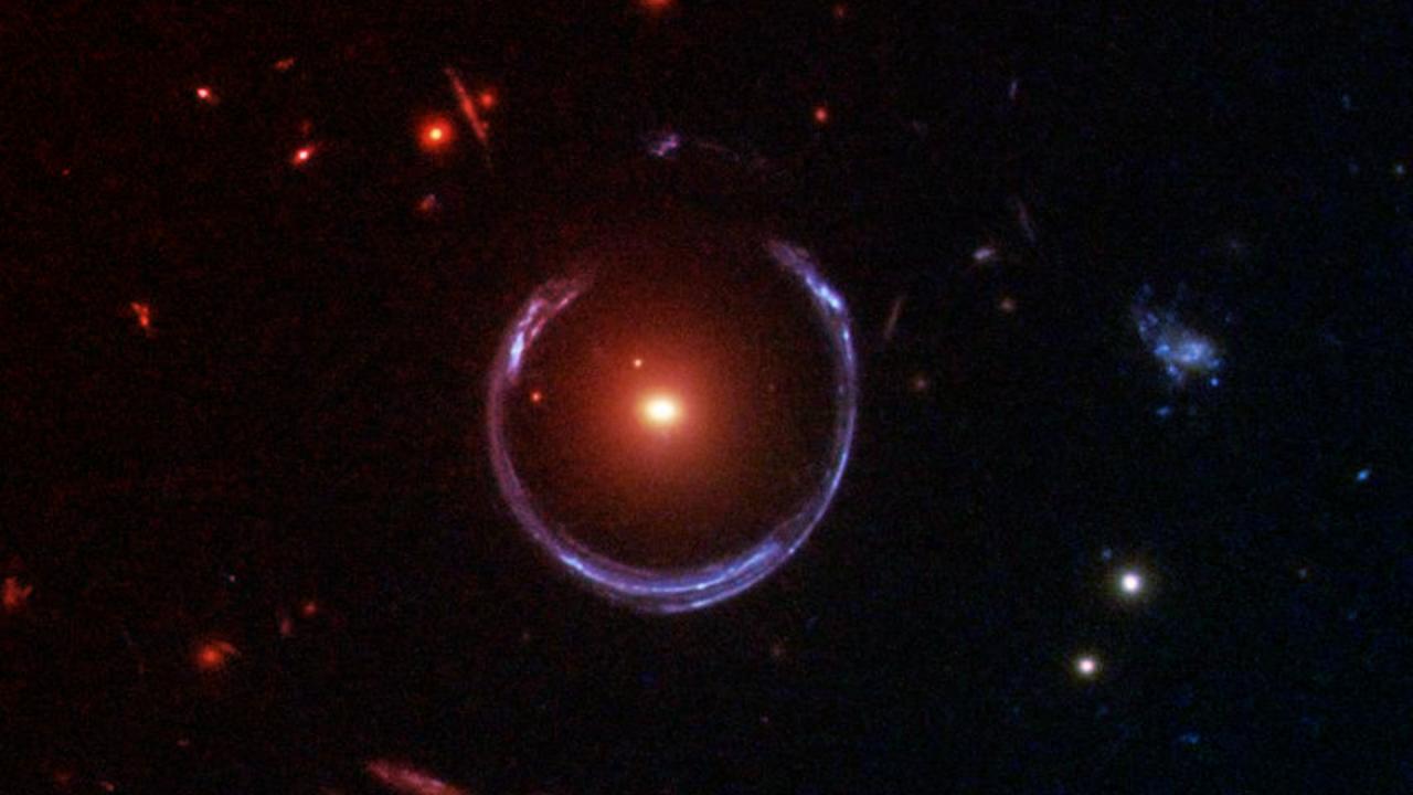 Az óriási fekete lyuk, amit még a galaxisok is irigyelnek