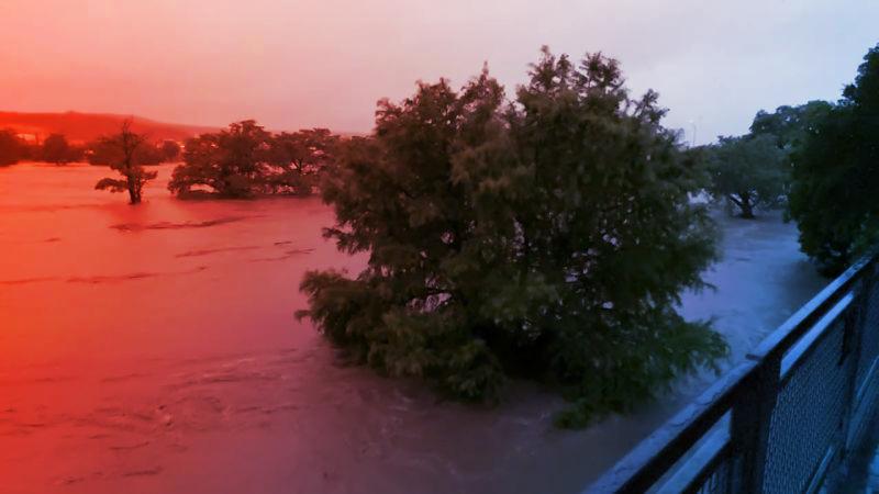 Az özönvíz elárasztotta Texas közepét