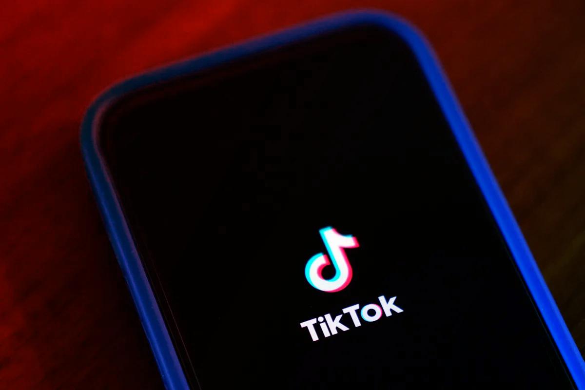 Az új amerikai TikTok: ki nevet a végén?