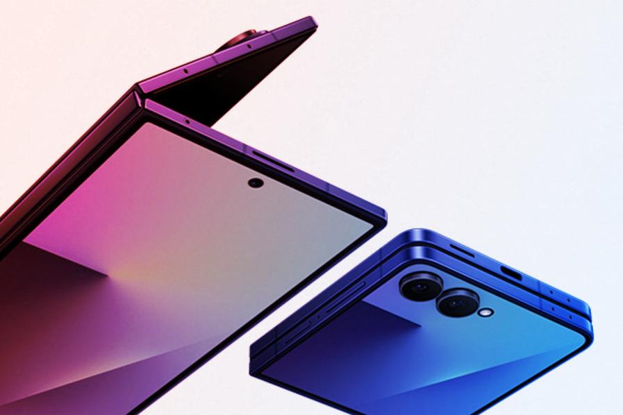 Az új Samsung hajlítható mobilok: súlyban verik a versenyt
