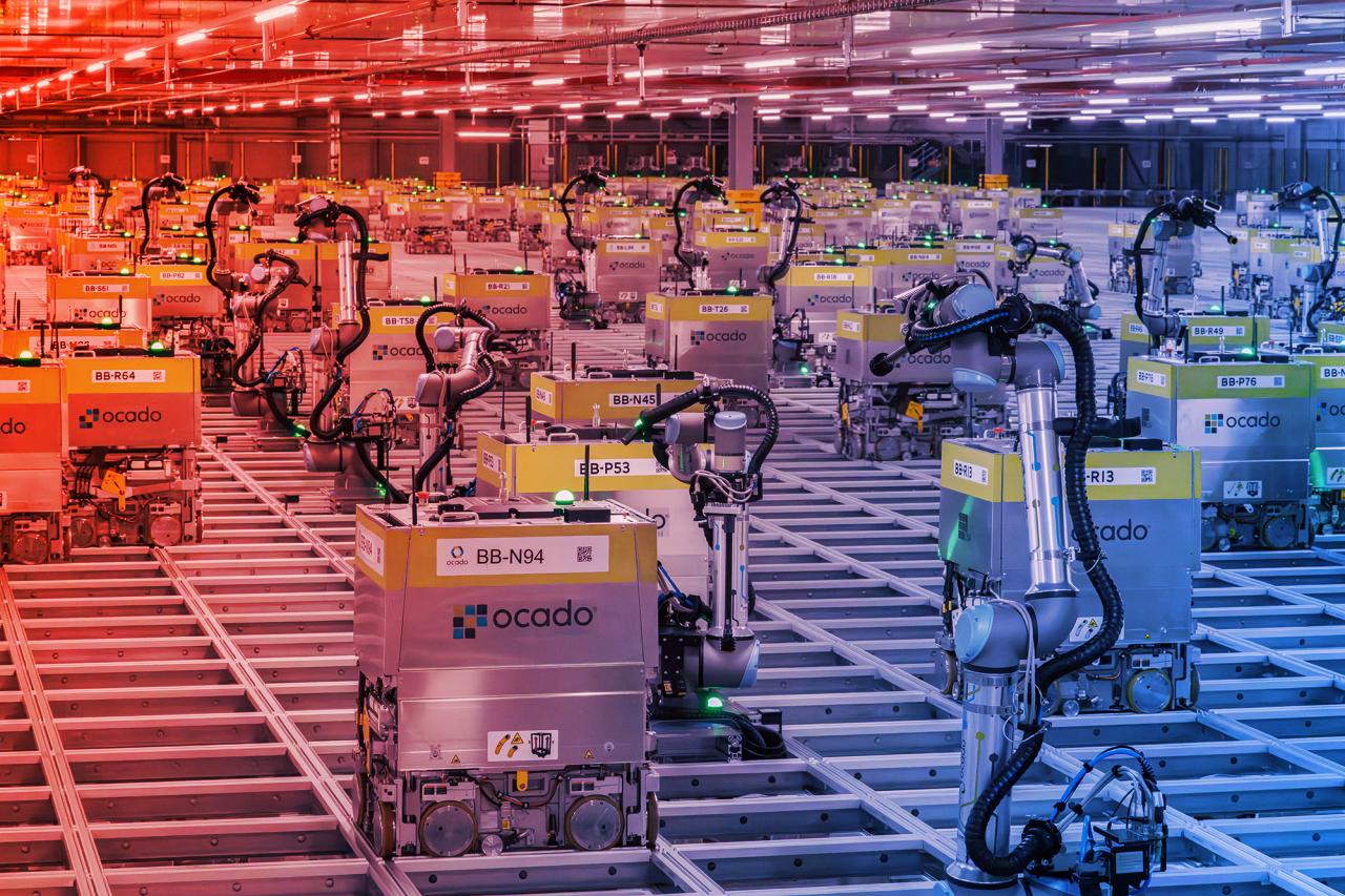 Meglepő, mostantól robotok készítik össze a bevásárlásod az élelmiszerraktárakban